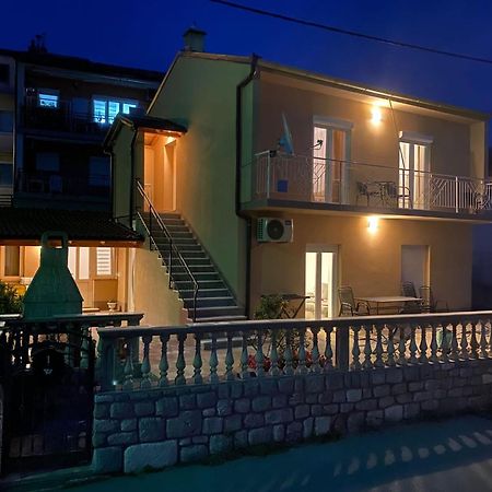 Lana 2 Apartment Senj  Ruang foto