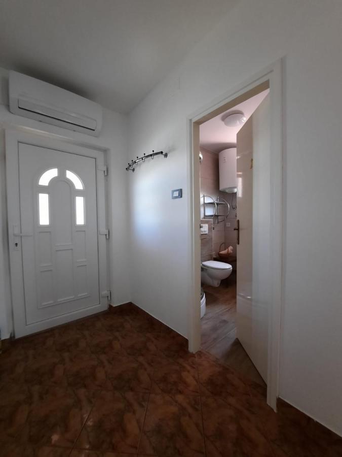 Lana 2 Apartment Senj  Bagian luar foto