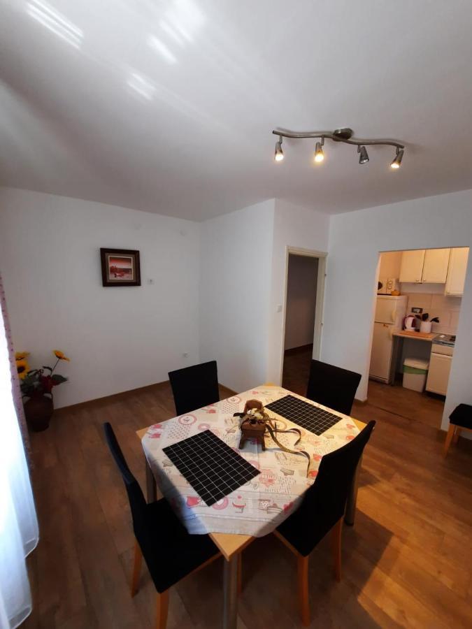 Lana 2 Apartment Senj  Bagian luar foto