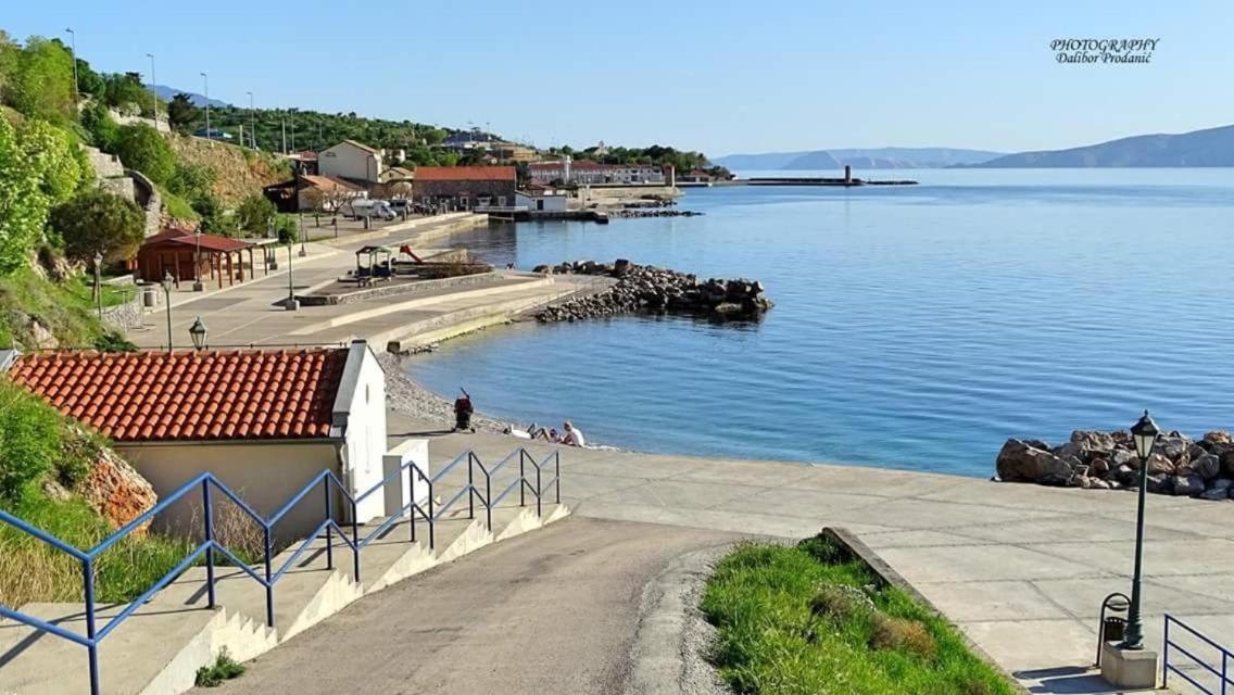 Lana 2 Apartment Senj  Bagian luar foto