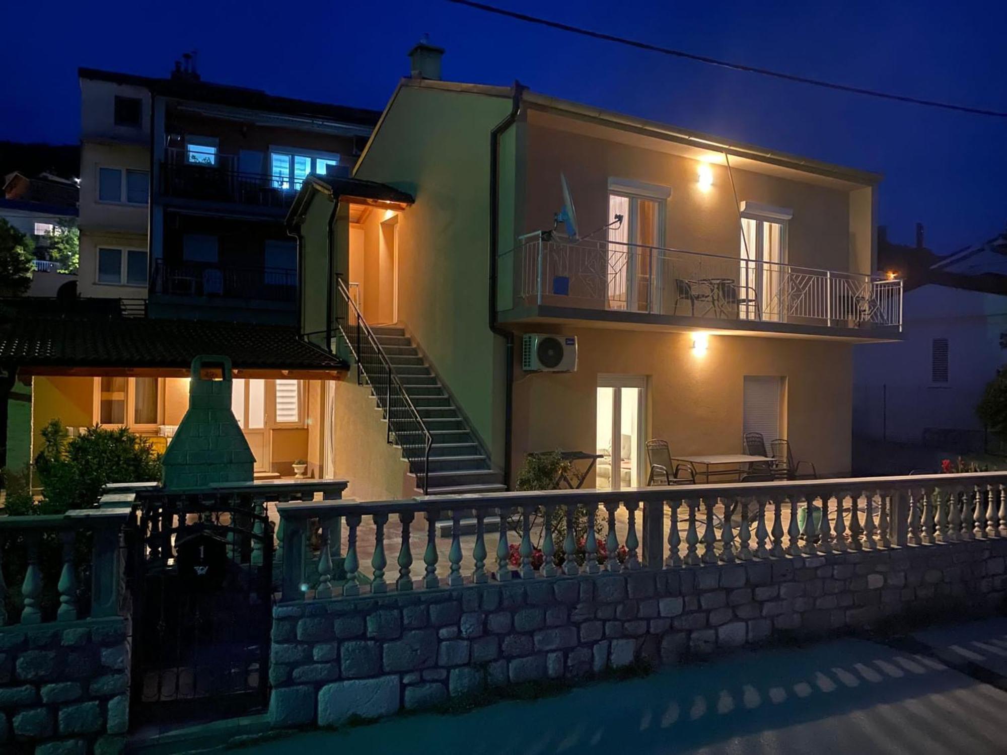 Lana 2 Apartment Senj  Ruang foto